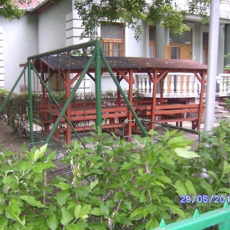 Szemesi Villa Балатонсарсо Екстериор снимка